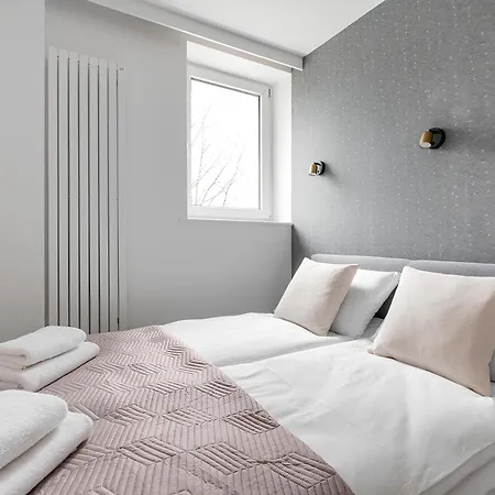 Flatbook - Center Kamienna Grobla